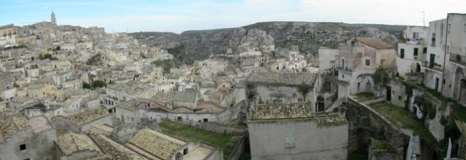 If you happen to be in south of Italy, be sure to visit breathtaking, historical city, Matera